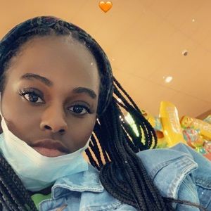 Meet your Posher, Donya